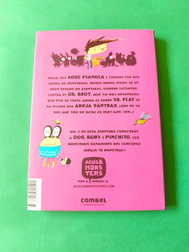 De libro en libro (Agus y los monstruos) (Spani...