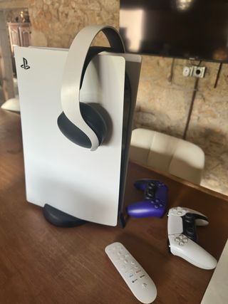 Consola PS5 + Mandos y Auriculares