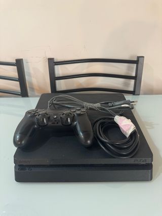 Play 4 + mando