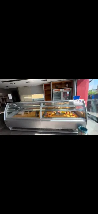 Nevera expositora refrigerada