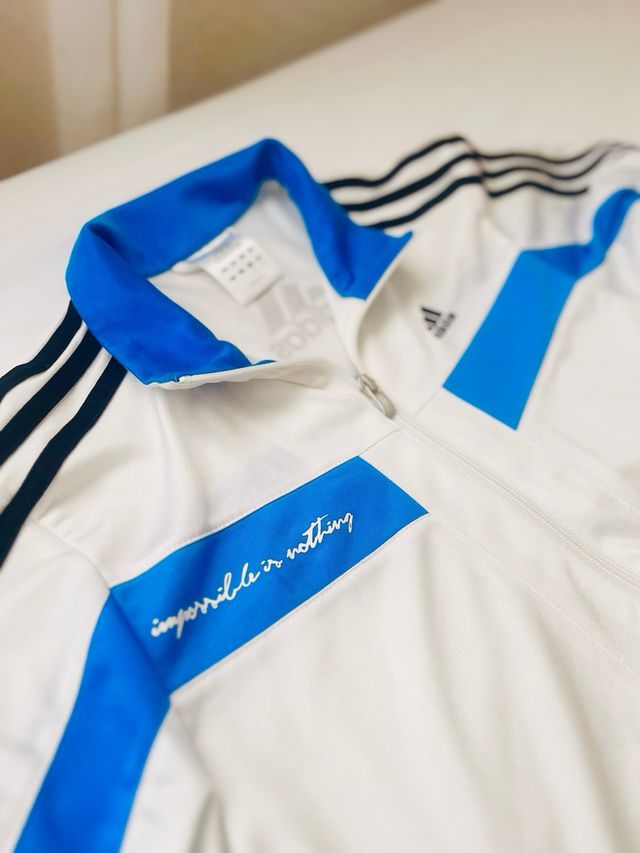 Chaqueta Adidas con cremallera