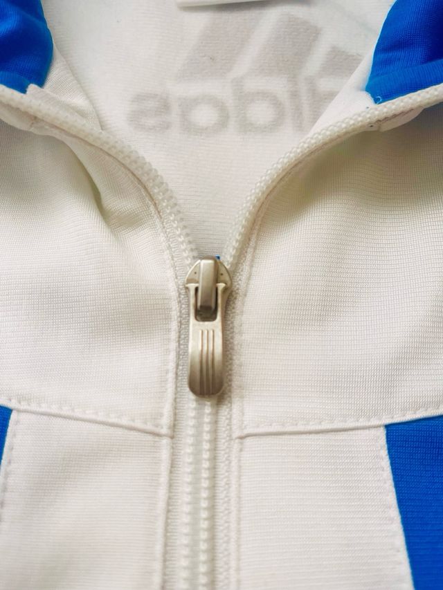 Chaqueta Adidas con cremallera