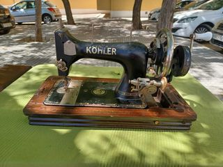 Máquina de coser KOHLER antigua