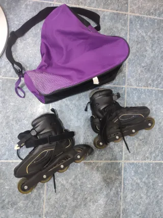 Patines línea Decathlon Oxelo talla 42'5 y  bolsa 
