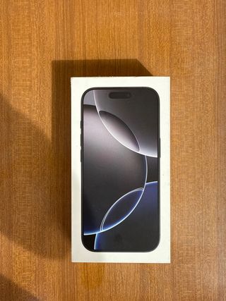 Caja iPhone 16 Pro