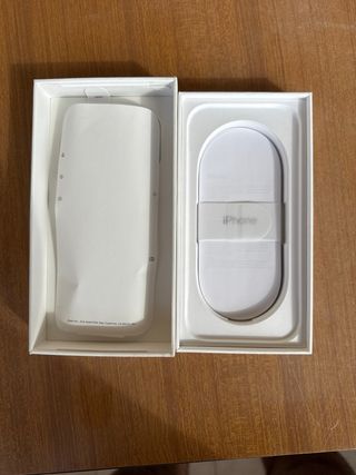 Caja iPhone 16 Pro