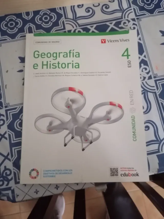 GEOGRAFIA E HISTORIA 4 MADRID (COMUNIDAD EN RED)