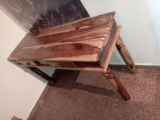Mesa recibidor de madera rústica