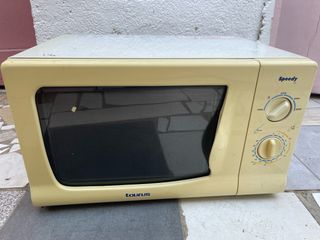 Microondas Taurus