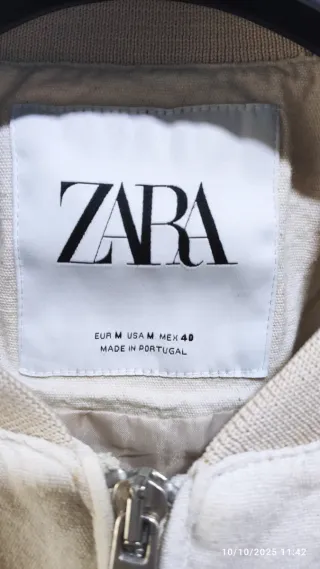 Chaqueta Zara Beige/Blanca Bomber
