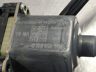 ELEVALUNAS TRASERO DERECHO VOLKSWAGEN GOLF VII VA