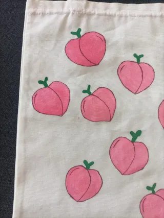 Bolso Tote Pintado a Mano con Melocotones