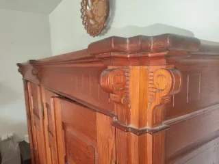 Armario antiguo madera Belice