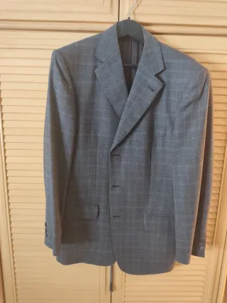 Americana de cuadros gris