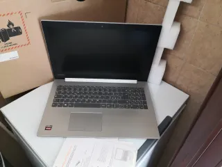 LENOVO PC Portatile i7 ram 16gb SDD 256" 15.6