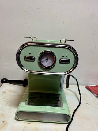 Cafetera vintage verde menta