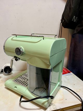 Cafetera vintage verde menta