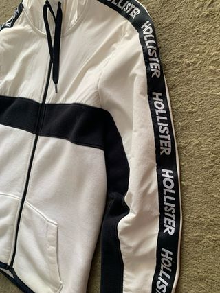 Sudadera Hollister Blanca y Negra Cremallera