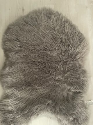 2 Alfombras Piel Sintética Gris Jysk