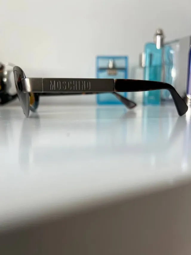 Gafas de sol MOSCHINO negras y marrones