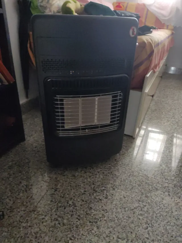 Estufa de gas Forcali negra