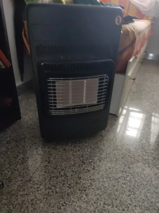 Estufa de gas Forcali negra