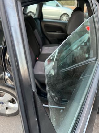 Vetro auto Ford Fiesta