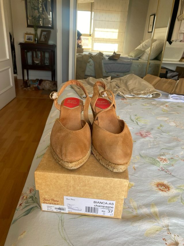 Zapatillas Maria Victoria Beige/Marrón