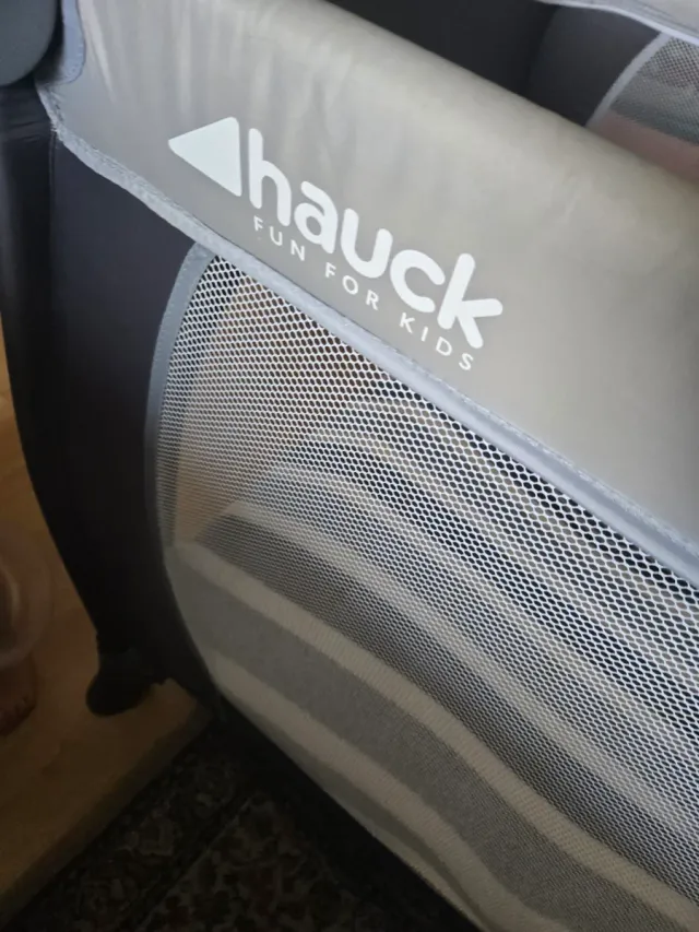 URGENTE!Parque Cuna Hauck (EL MOBIL REGALO)