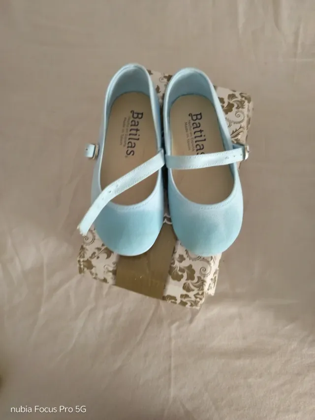 Zapatos niña Batilas azul claro 24 
