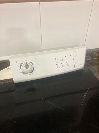 Panel botonera y encimera lavadora zanussi