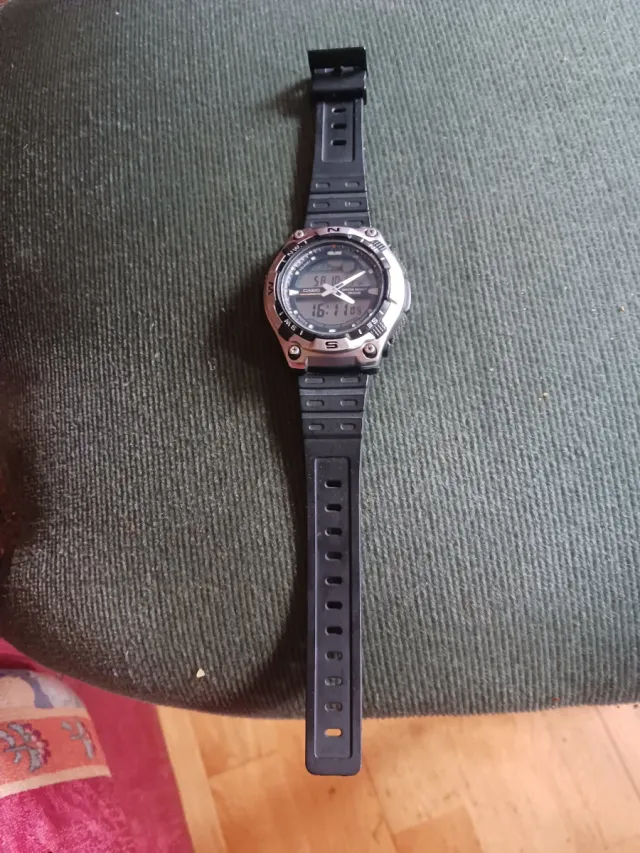 Orologio Casio AQW-100