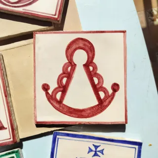 Azulejo artesanal esmaltado Virgen del Rocío