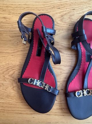 Sandalias CH Marrones y Rojas
