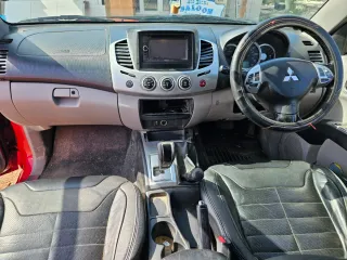 Mitsubishi L 200 2011