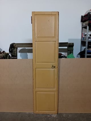 Puerta antigua de madera