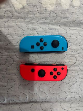 Nintendo Switch Azul y Rojo