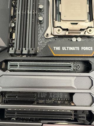 Placa Base Asus TUF X299 Mark 1 + i9 + 16GB RAM