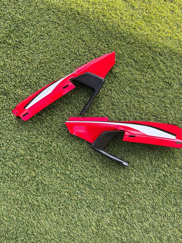 Tapas Laterales Africa Twin 1100 Standard