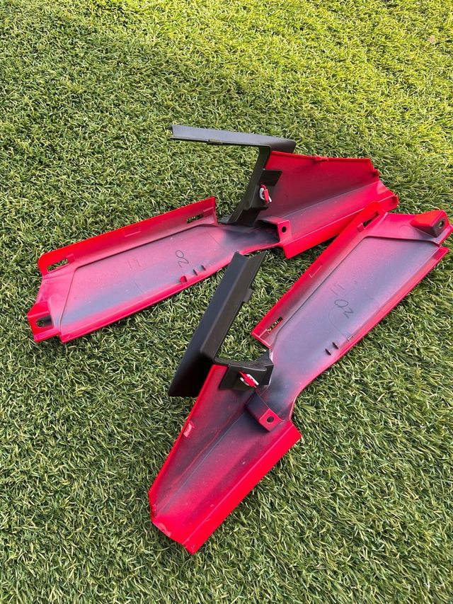 Tapas Laterales Africa Twin 1100 Standard