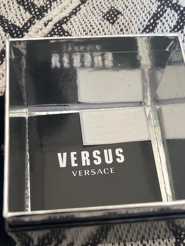 Reloj Versus Azul y Dorado