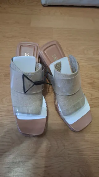 Sandalias de esparto Zara