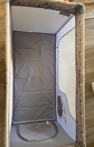 Cuna de viaje Lorelli Moonlight con cambiador.