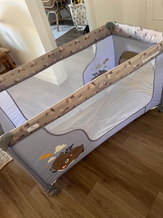 Cuna de viaje Lorelli Moonlight con cambiador.