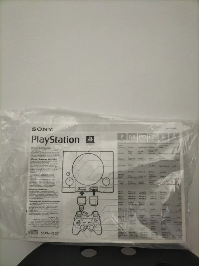 PlayStation 1 Gris + Colin McRae Rally