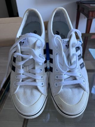 Zapatillas Adidas Blancas y Negras