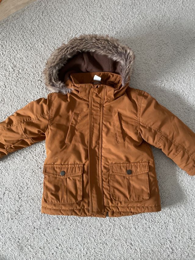 Chaqueta niño marrón con capucha