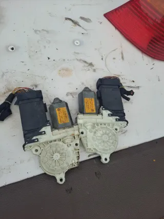 Motores elevalunas Golf 4 (2 unidades)