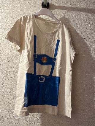 Camiseta con estampado de tirantes
