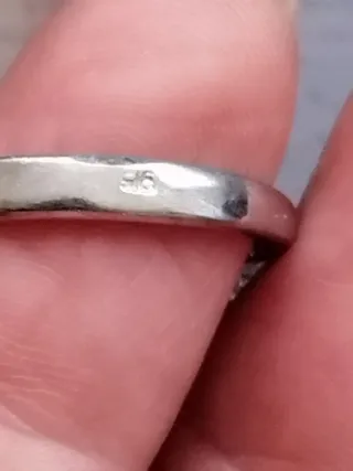 Anillo Oro Blanco 9k con Aguamarina